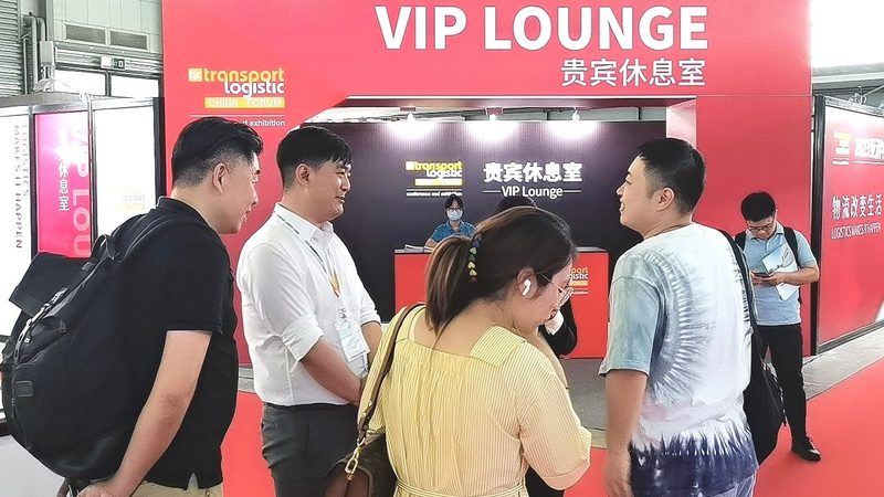 户外耐候写真喷绘：如何打造经久耐用的展示效果